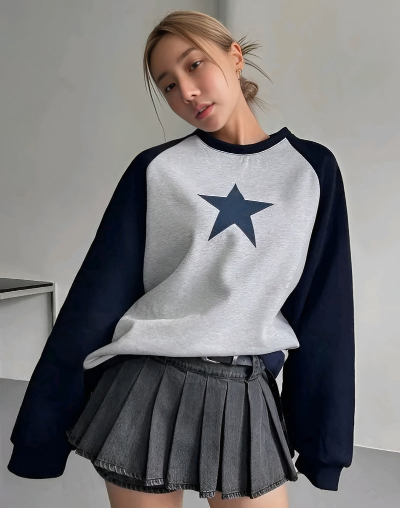 Oversized Printed Sweatshirt - Cozy Long Sleeve