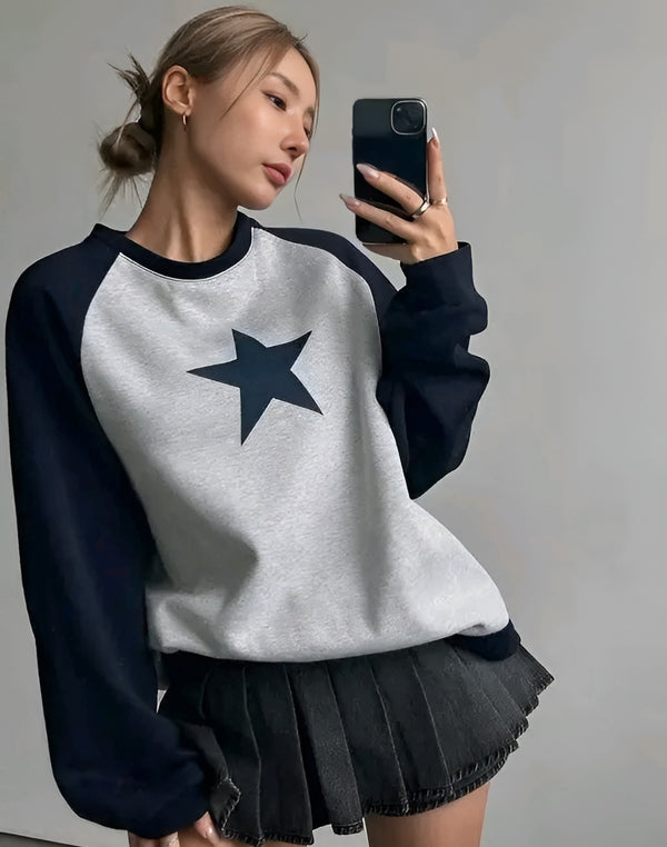Oversized Printed Sweatshirt - Cozy Long Sleeve