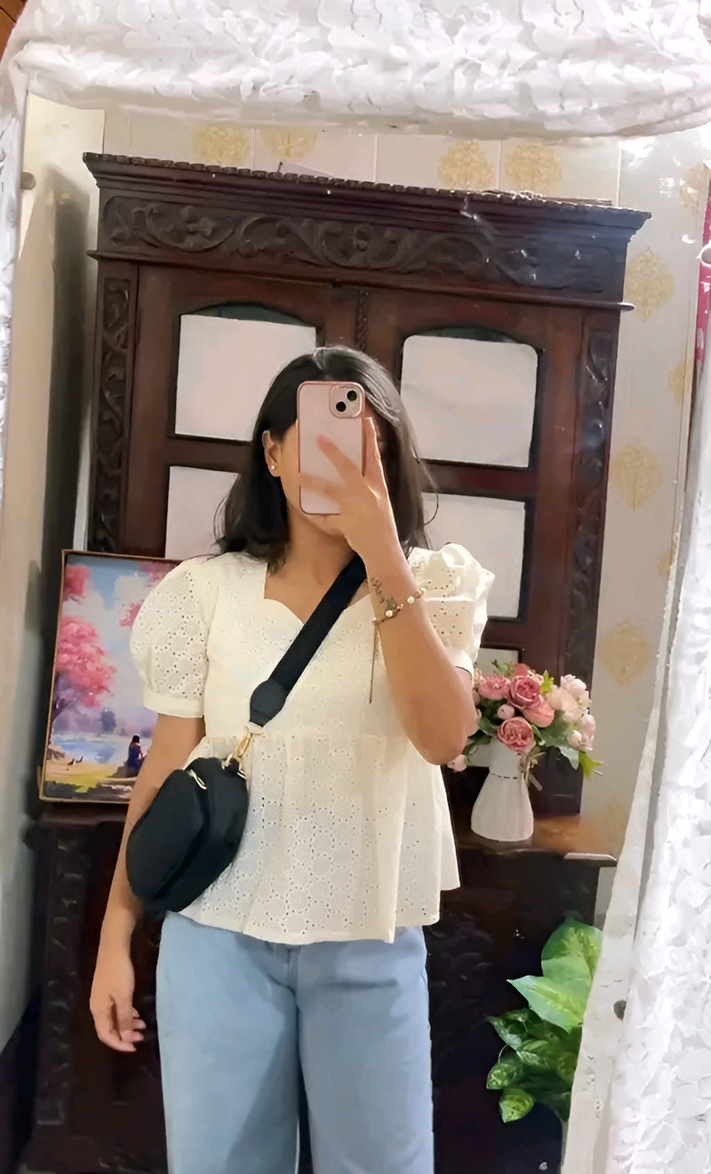 Cream Hakoba Flared Top - Effortless Chic Vibes 🤍