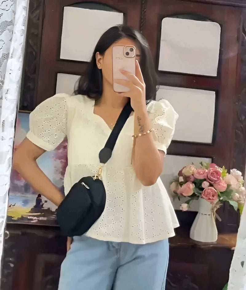 Cream Hakoba Flared Top - Effortless Chic Vibes 🤍