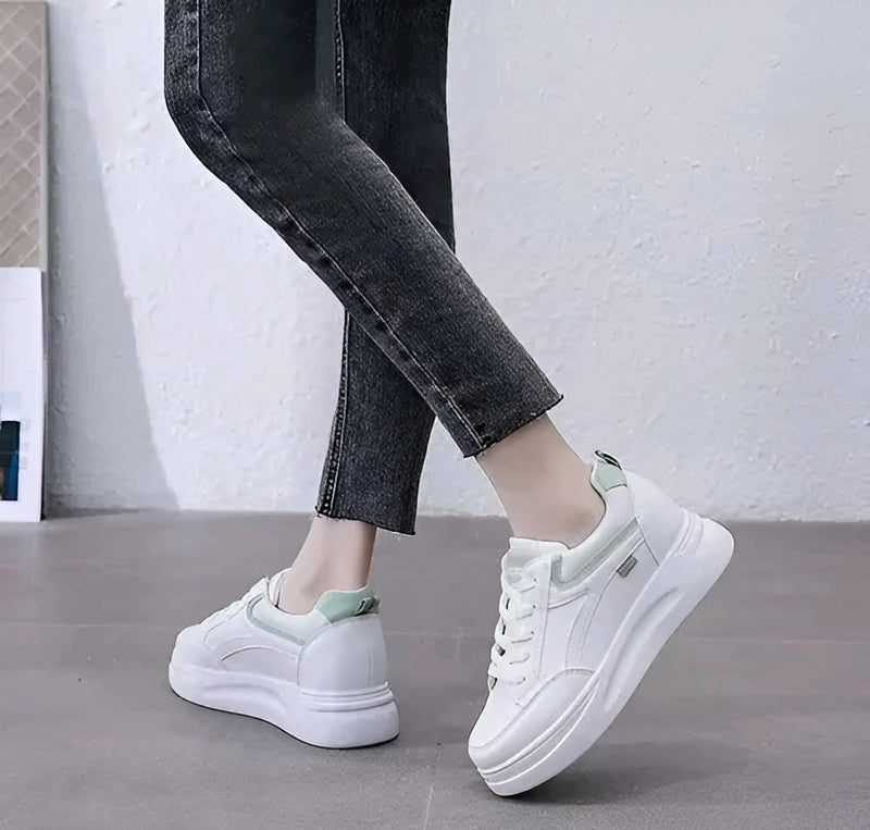 White Casual Sneakers - Clean Girl Energy Daily 👟